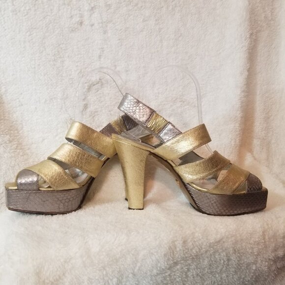 Dolce Gabanna metalic platform heel - Picture 1 of 7